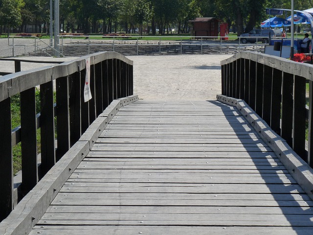 Free Bridge Lake photo and picture