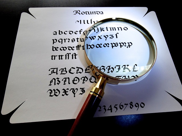 Free magnifying glass calligraphy enlarge illustration