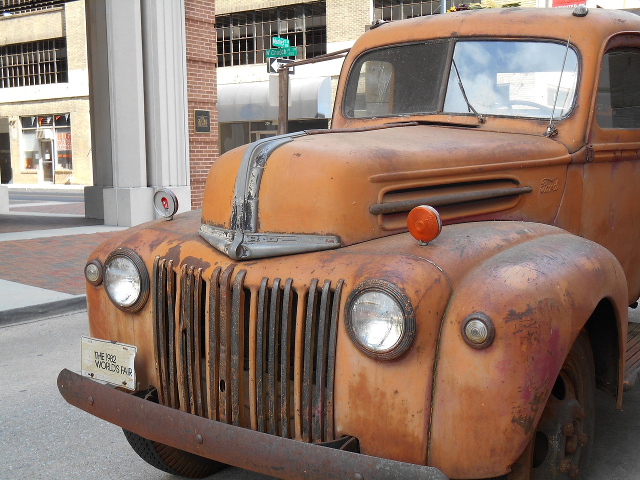 Truck - free online jigsaw puzzle photo