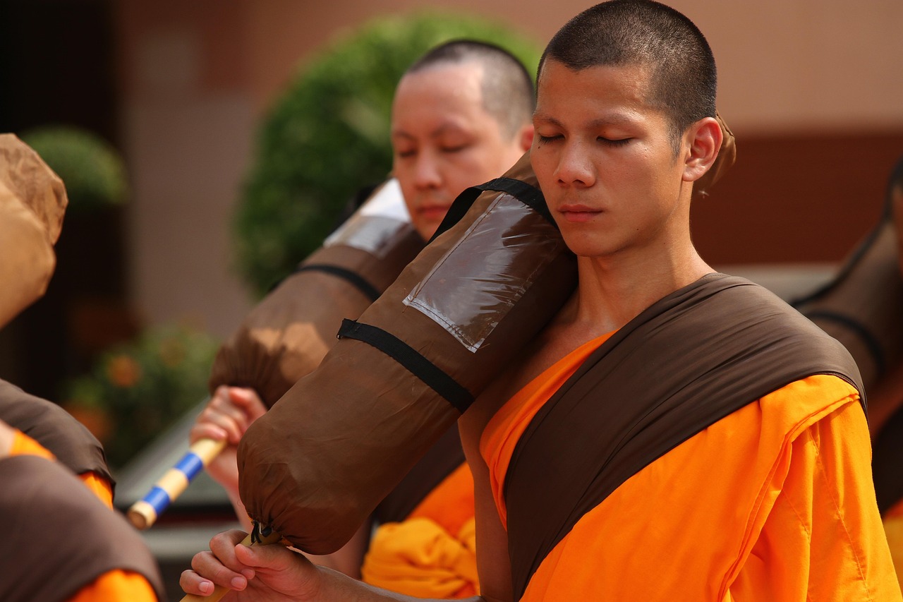 仏教徒 僧侶 歩く - Pixabayの無料写真 - Pixabay