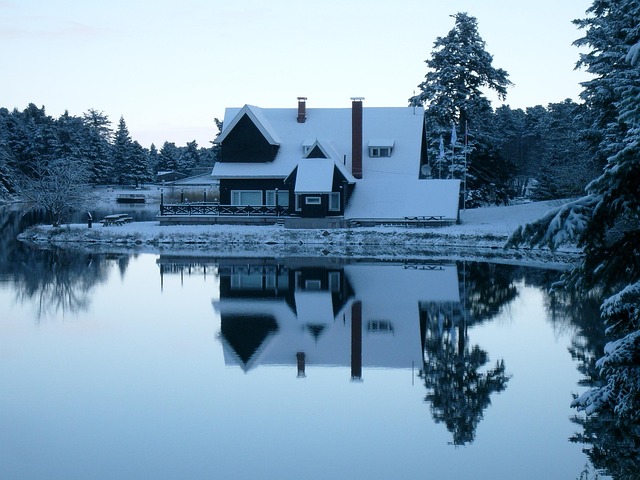 Free Cabin Snow photo and picture