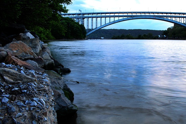 Free Henry Hudson Bridge Hudson River photo and picture