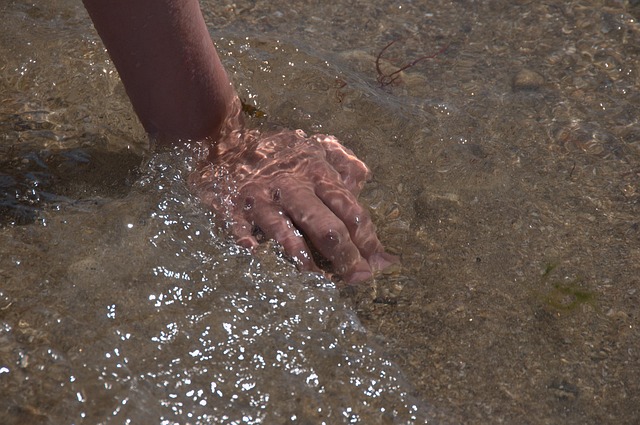 Free Refreshing Hand photo and picture