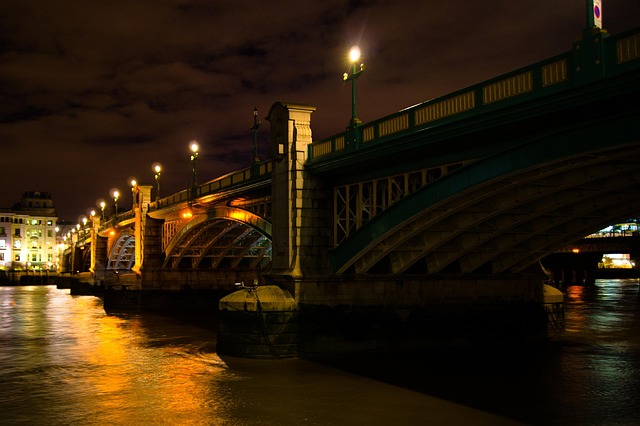 Free London Bridge photo and picture
