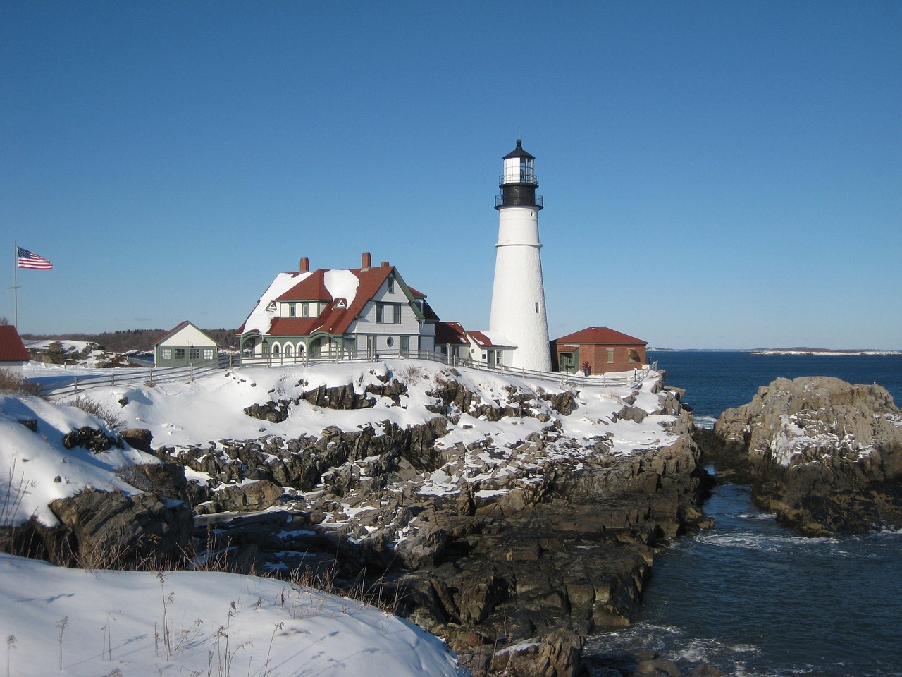 Lighthouse - free online jigsaw puzzle photo