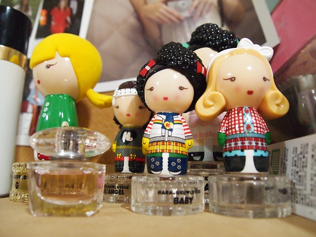 Free Perfume Container Perfume photo and picture