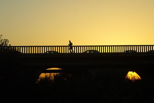 Bro, Karriere, Solnedgang, At Løbe