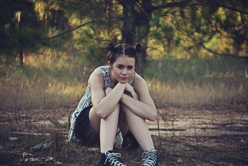 Free Girl Sitting photo and picture