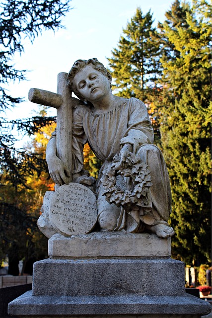 Free Tomb Sculpture photo and picture