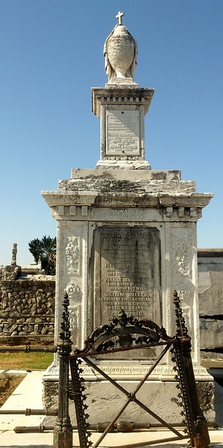 Free Crypt Tomb photo and picture
