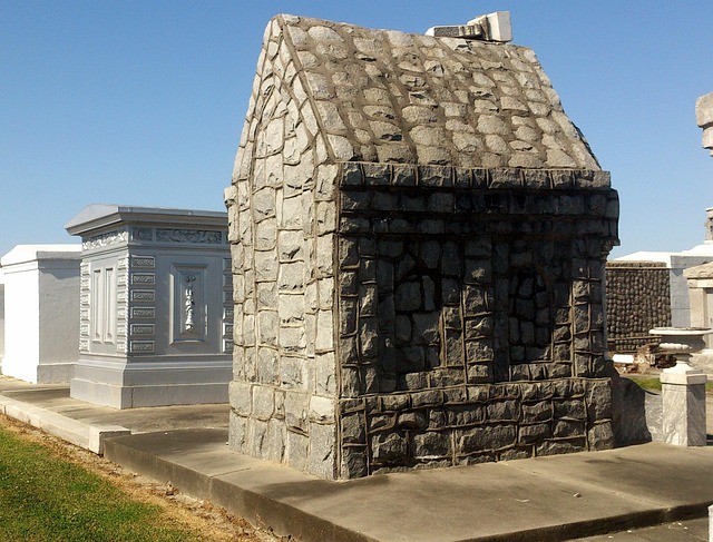 Free Crypt Tomb photo and picture