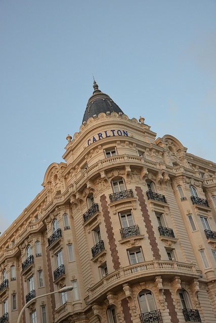 Free Carlton Hotel photo and picture