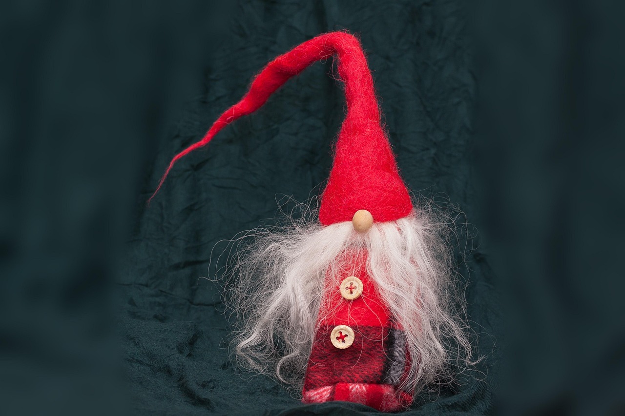 Download free HD stock image of Dwarf Gnome Free Dwarf Gnome photo and picture