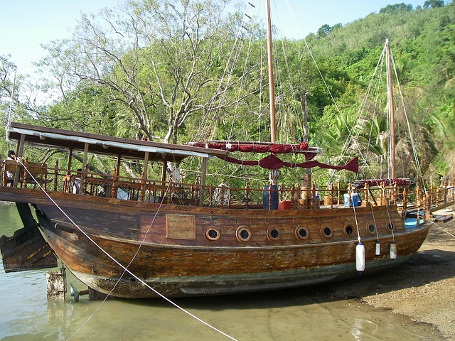 Free Ship Boat photo and picture