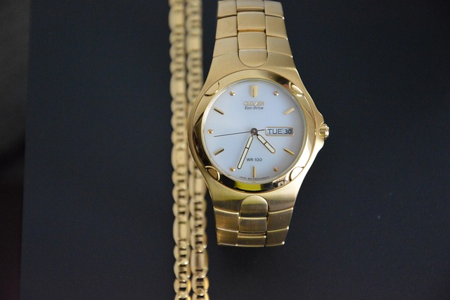 Free Watch Golden photo and picture
