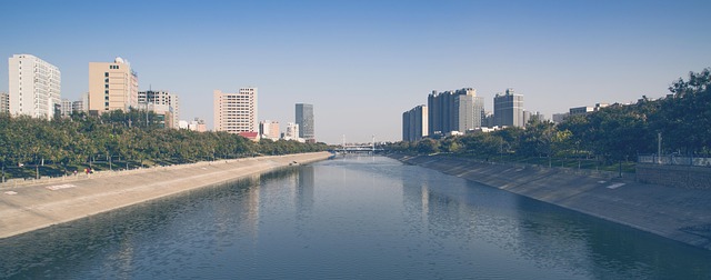 Free Zhengzhou Dongfengqu photo and picture