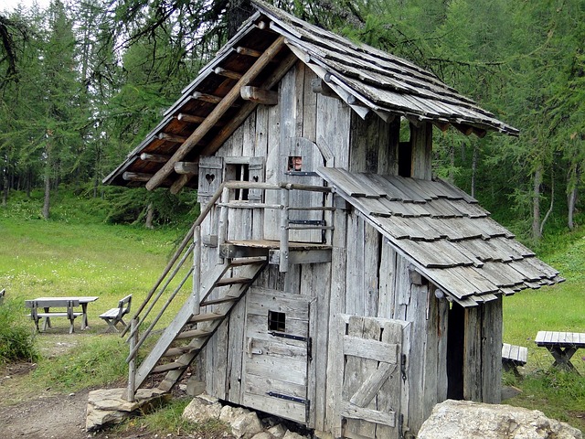 Loc De Joaca, Holzhaus, Sexten