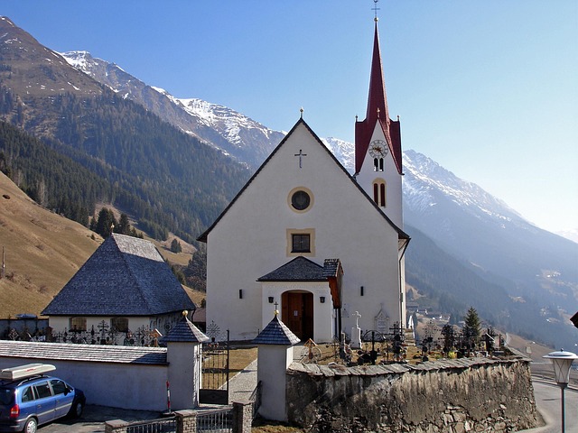 Kirche, Sonne, Osttirol, Österreich
