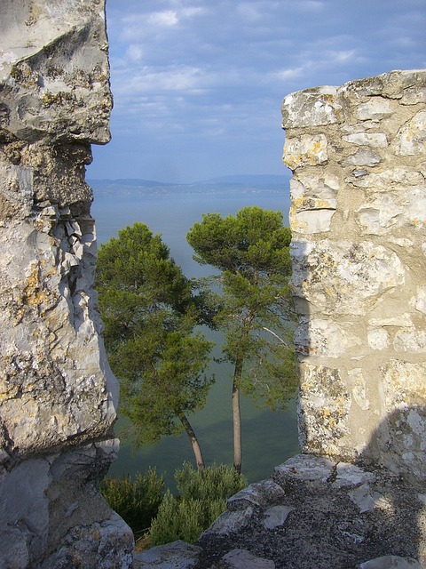 Free Pinnacles Castle photo and picture