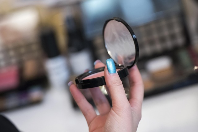 Free Makeup Make photo and picture