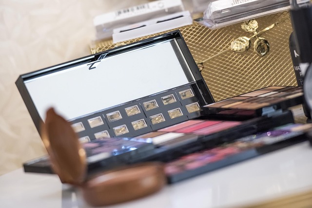 Free Makeup Set photo and picture