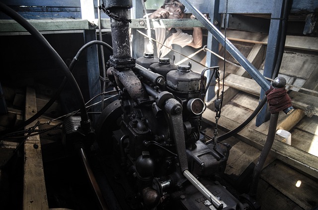 Free Engine Boat photo and picture