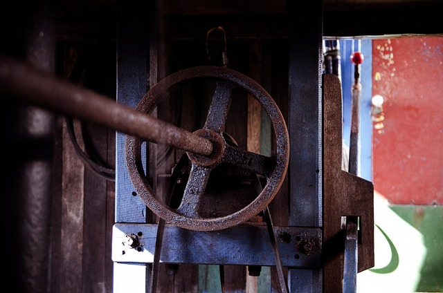 Free Engine Boat photo and picture