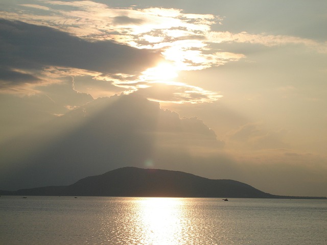 Free Golden Sea Evening photo and picture