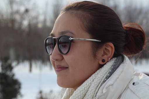 Free Girl Eyeglass photo and picture