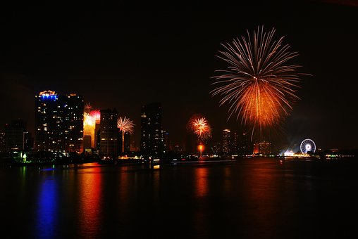 Bắn Pháo Hoa, Chúc Mừng Năm Mới, Bangkok