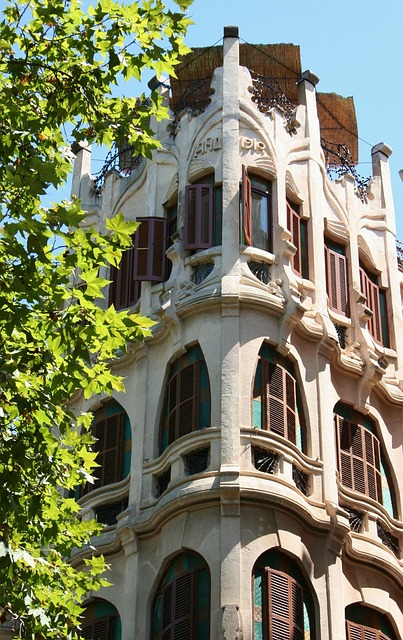 Free Building Architecture photo and picture