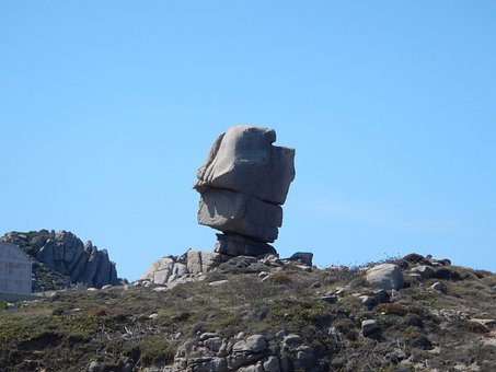 Free Municca Island Sardinia photo and picture