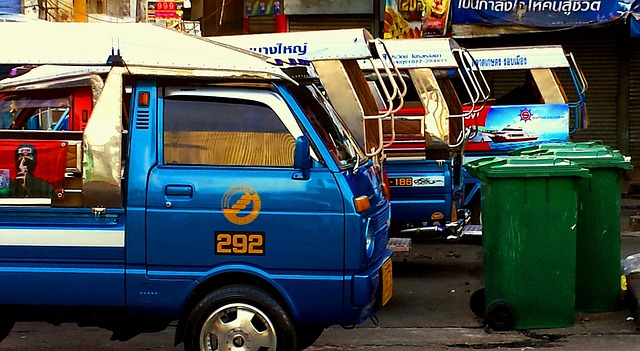 Free Taxi Van photo and picture