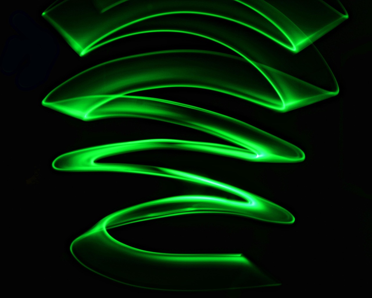 Green - free online jigsaw puzzle photo