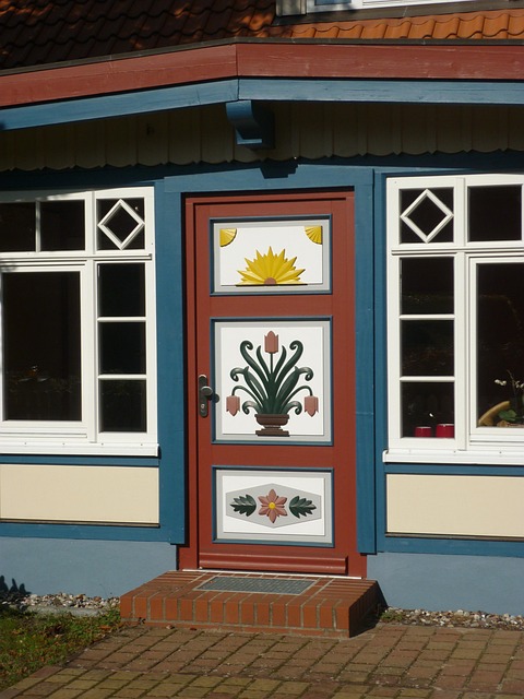 Free Door Decor photo and picture