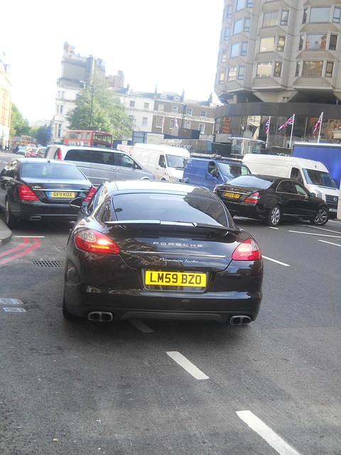 Free Porsche Traffic Chaos photo and picture