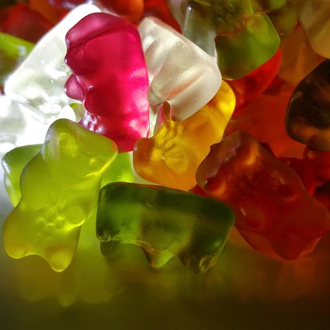 100+ kostenlose Gummibären und Gummibärchen-Bilder