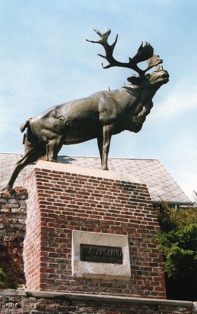 Free Monument Stag photo and picture