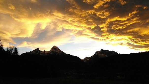 Free Mountains Clouds photo and picture