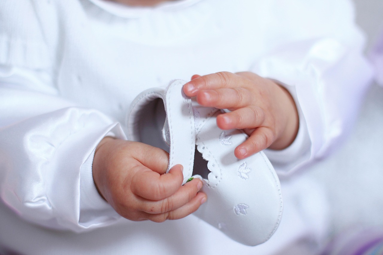 Hand Infit Hands Infant Keep - Free photo on Pixabay - Pixabay