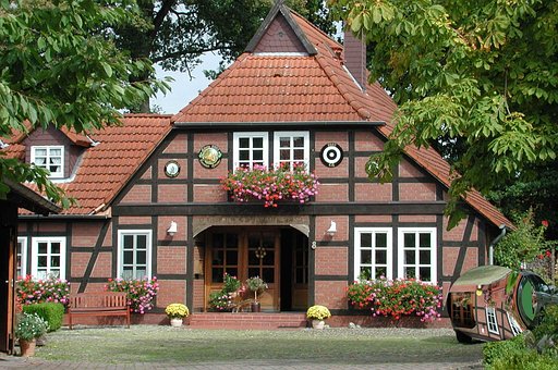 Free House Farmhouse photo and picture