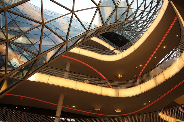 Free Building Frankfurt photo and picture