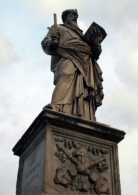 Free Significant Statue photo and picture