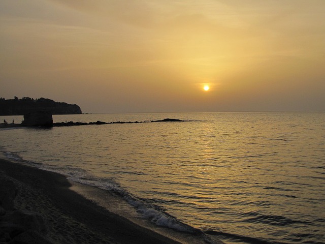 Free Sunset Tropea photo and picture