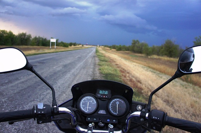 Motorrad, Road, Dunkler Himmel, Lenkrad