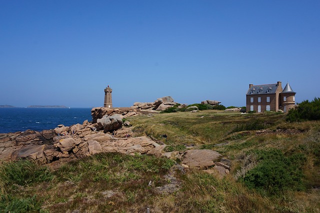 Free Ploumanach Pink Granite Coast photo and picture
