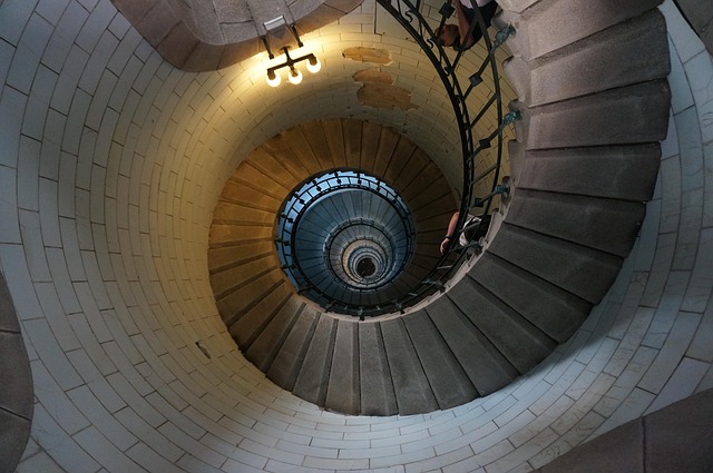 Free Phare D'Eckmühl Lighthouse photo and picture