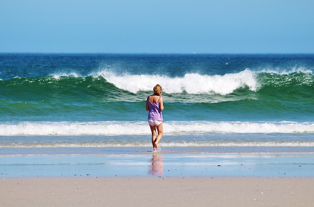 Free Sea Surf photo and picture
