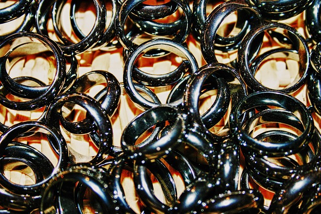 Černé Prsteny, Detail, Třpytivé, Černá
