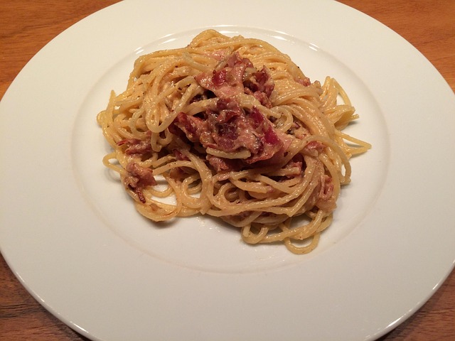Free Spaghetti Carbonara photo and picture